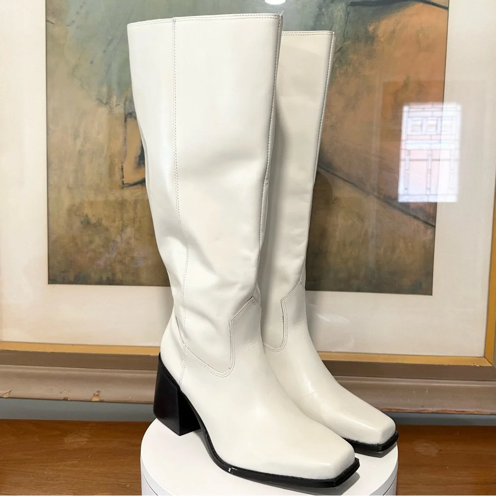 🌸VINCE CAMUTO 🌸 Sangeti Extra Wide Calf Boot Off White Size: 11W